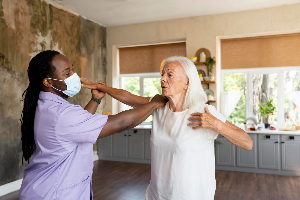Personal Care Assistance That Preserves Dignity and Independence
